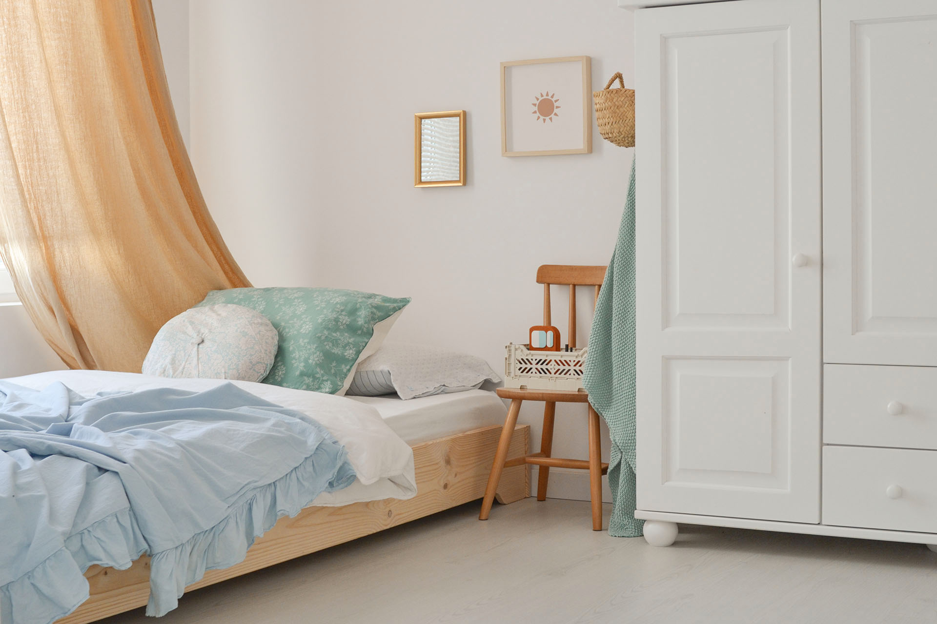 MENDI cama montessori de suelo 105