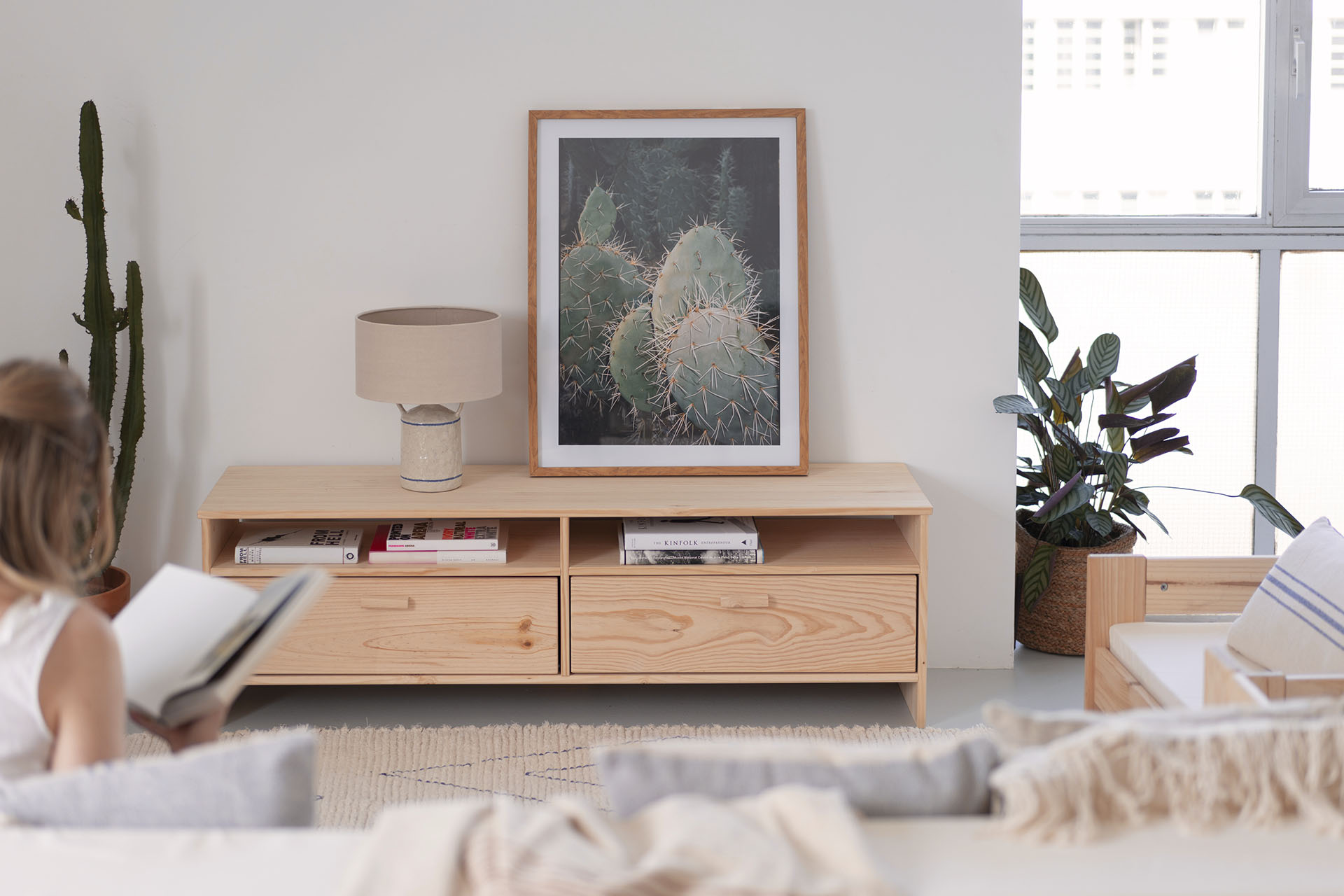 NINAO mueble TV con 2 cajones
